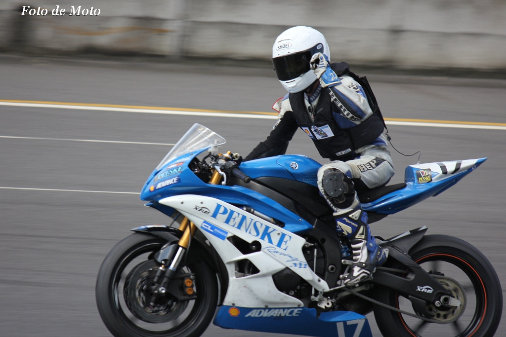 ST600 #17 チーム ペンスケ 石塚 健 YZF-R6