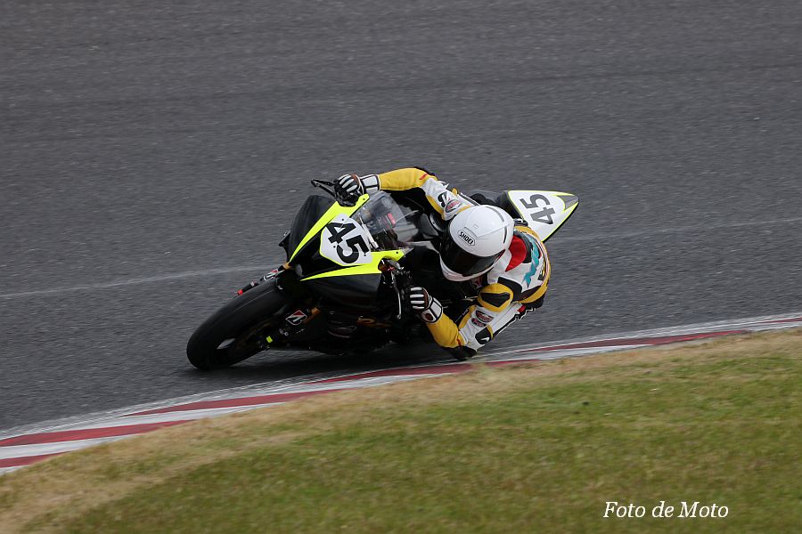 ST600 #45 OZT Racing with YSP名古屋西 丹羽 貴大 YAMAHA YZF-R6